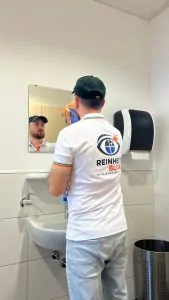 WhatsApp Image 2025-09-28 at 15.30.24 (1)